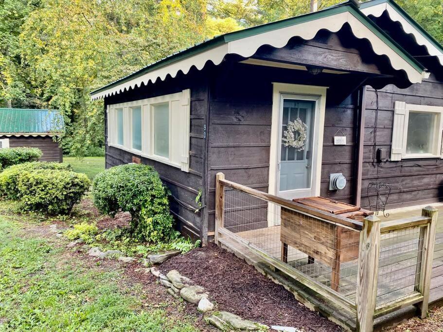 The Garden Cottage 亨德森维尔 外观 照片