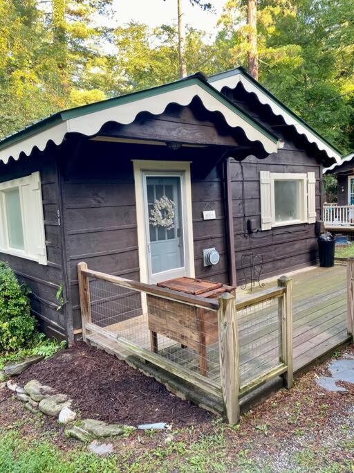 The Garden Cottage 亨德森维尔 外观 照片